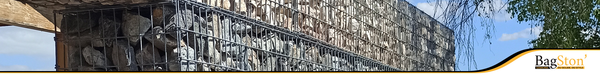 Banner promocional Bagston exibindo os nossos gabiões, a solução de eleição para estruturas de contenção e decoração paisagística, preenchidos com pedra decorativa selecionada.